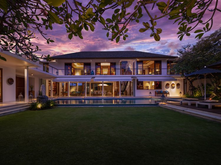 lokasi villa cendrawasih seminyak, villa cendrawasih, villa cendrawasih seminyak, villa cendrawasih seminyak, penginapan mewah di lokasi menakjubkan