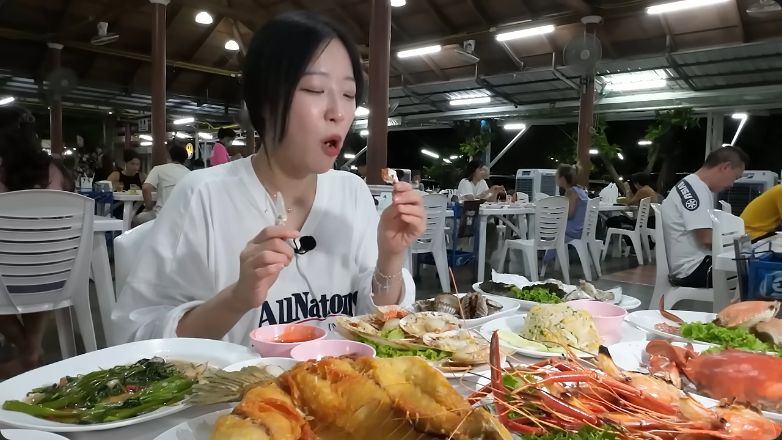 Tzuyang mukbang seafood, 1. Mukbang 200 Tiram, 2. Mukbang 10 Kg Seafood di Bandar Djakarta, 3. Mukbang 100 Ekor Udang, 4. Mukbang King Crab 10 Kg, 5. Mukbang Seafood di Thailand
