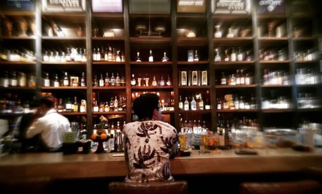 a to z bar wine &amp; brasserie, tempat hangout paling asik di semarang, Daftar Harga Menu, Daftar Harga Minuman, Jalan Menuju Lokasi, Fasilitas , Review AtoZ Bar
