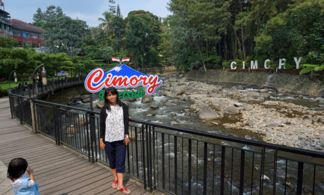ada agenda nongkrong bareng kerabat di daerah puncak? mampir ke 10 rekomendasi cafe ini