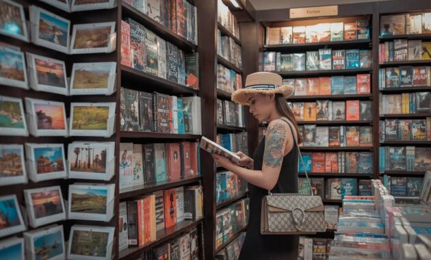 ada apa saja di seminyak square bali?
