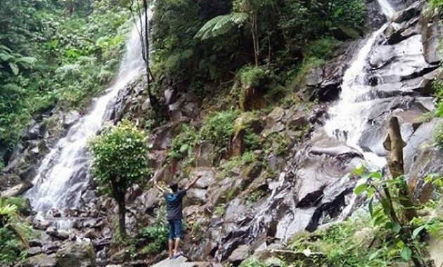 air terjun lawean penampihan di tulungagung, keindahan yang tersembunyi