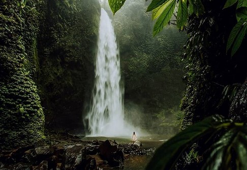 air terjun nungnung di bali, Coba Hal Baru, Keindahan Potensi, Rute Menuju Lokasi, Buka Jam Berapa, Harga Tiket Masuk