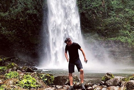 air terjun nungnung di bali, Coba Hal Baru, Keindahan Potensi, Rute Menuju Lokasi, Buka Jam Berapa, Harga Tiket Masuk