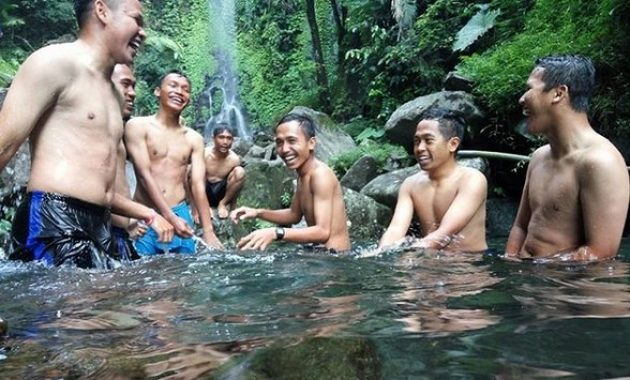 air terjun suwono, surga air tersembunyi di ngawi
