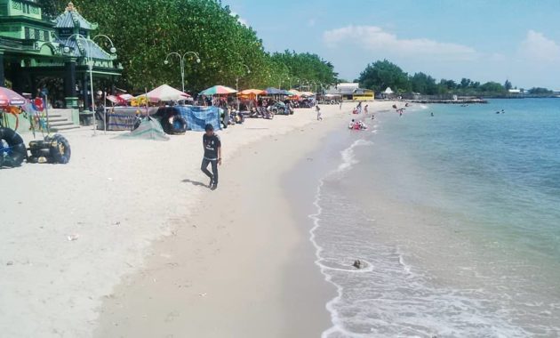akses jalan menuju lokasi pantai delegan pasir putih gresik dan berapa harga tiket masuknya