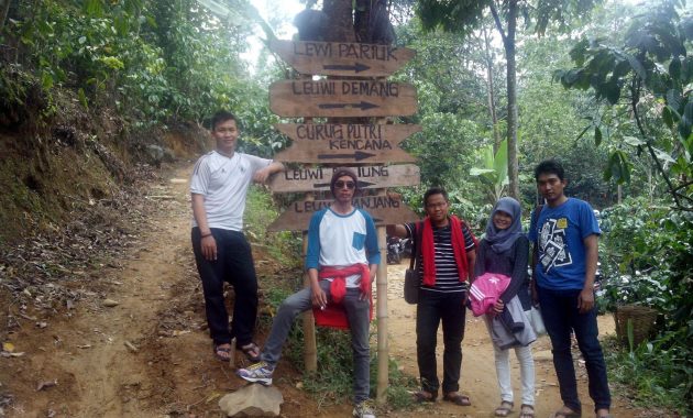 akses menuju curug putri kencana