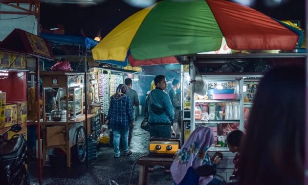 alun alun batu, bianglala di buka jam berapa?