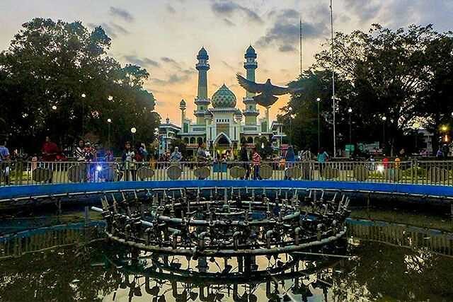 Alun Alun Malang, Paru Paru Kota Yang Menghadirkan Keindahan dan Bisa Dikunjungi Tanpa Dipungut Biaya