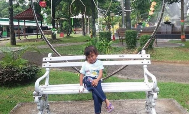 alun alun ngawi, central parknya jawa timur