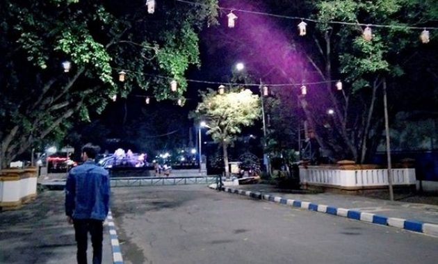 alun alun ngawi, central parknya jawa timur