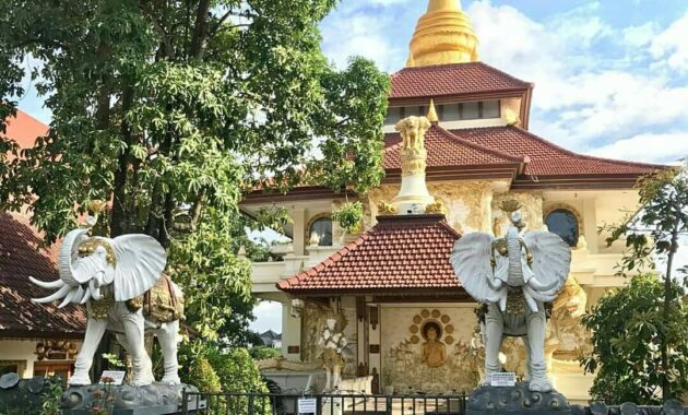 apa yang unik dari puja mandala?