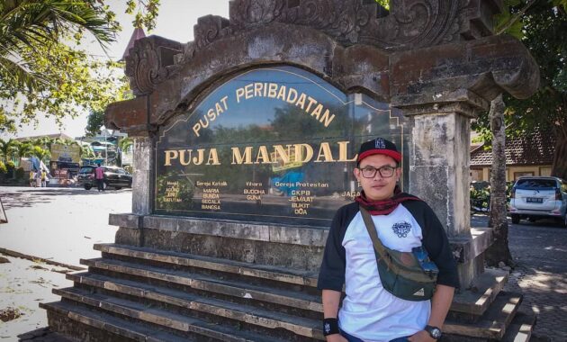 Apa Yang Unik Dari Puja Mandala?