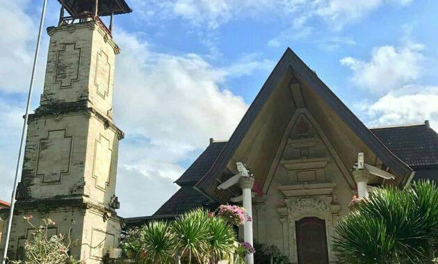 apa yang unik dari puja mandala?