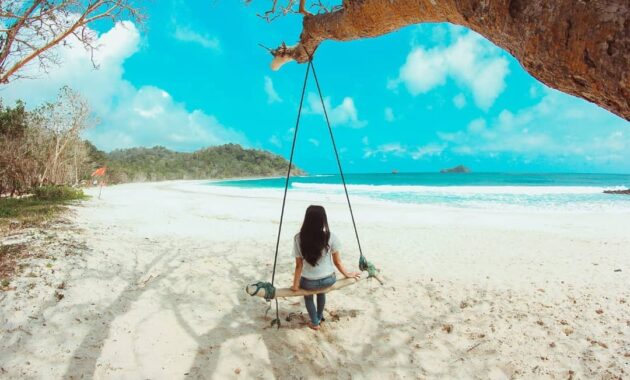 apakah sudah buka atau tutup wisata pantai sendiki malang dan bisakah dilewati mobil?