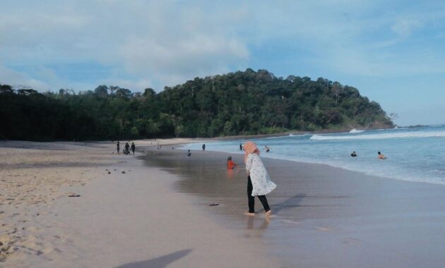 apakah sudah buka atau tutup wisata pantai sendiki malang dan bisakah dilewati mobil?