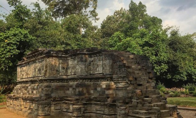 asal usul candi surawana