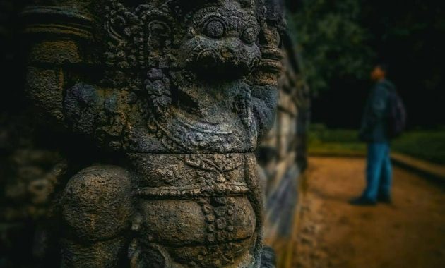 asal usul candi surawana