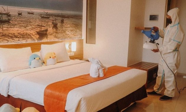 ascent premiere hotel malang, penginapan dengan rooftop bar yang keren mulai rp535.000 per malam