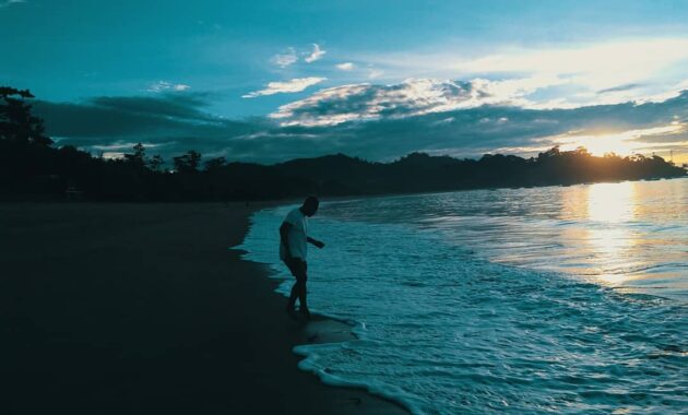 bagaimana akses jalan menuju ke pantai tamban di malang dan berapa harga tiket masuknya?