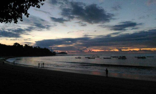 bagaimana akses jalan menuju ke pantai tamban di malang dan berapa harga tiket masuknya?