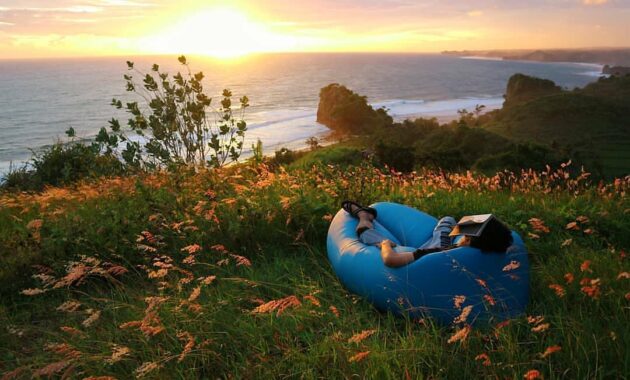 bagaimana akses jalan menuju lokasi pantai ngudel malang selatan dan berapa harga tiket masuknya?