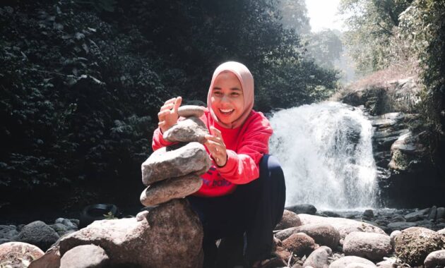 bak seperti kepingan surga, ini dia potret coban cinde malang, Harga Tiket Masuk, Jalan Menuju Lokasi, Fasilitas, Spot Foto Instagramable, Keistimewaan Coban Cinde