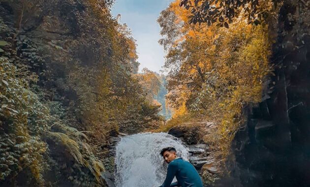 bak seperti kepingan surga, ini dia potret coban cinde malang, Harga Tiket Masuk, Jalan Menuju Lokasi, Fasilitas, Spot Foto Instagramable, Keistimewaan Coban Cinde