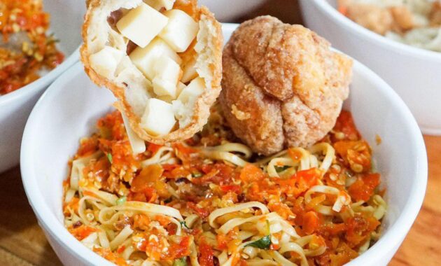 bakso boedjangan makassar, sensasi ngebaso paling joss, Daftar Harga Menu, Daftar Harga Minuman, Jalan Menuju Lokasi, Fasilitas, Tentang Bakso Boedjangan