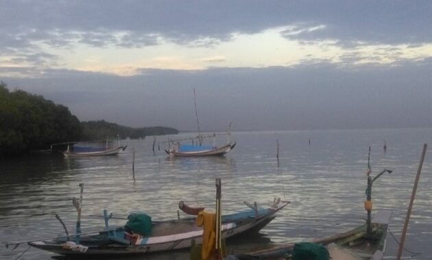 beberapa daftar lokasi pantai di sekitar wilayah bangkalan madura yang cantik dan keren