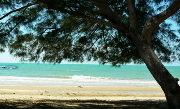 beberapa daftar lokasi pantai di sekitar wilayah bangkalan madura yang cantik dan keren