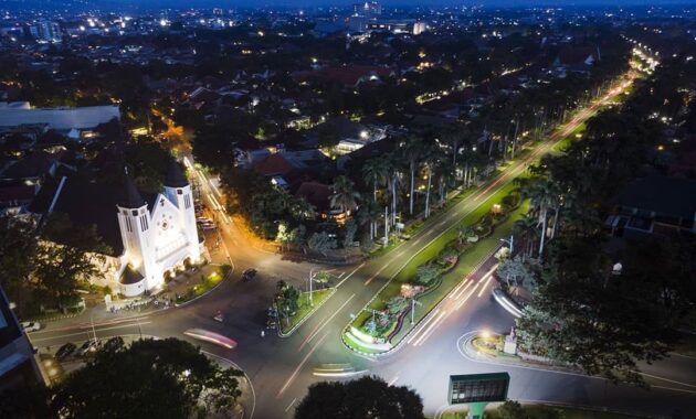 beberapa potret pemandangan indahnya kota malang tempo dulu dan wajah masa kini, simak ya!