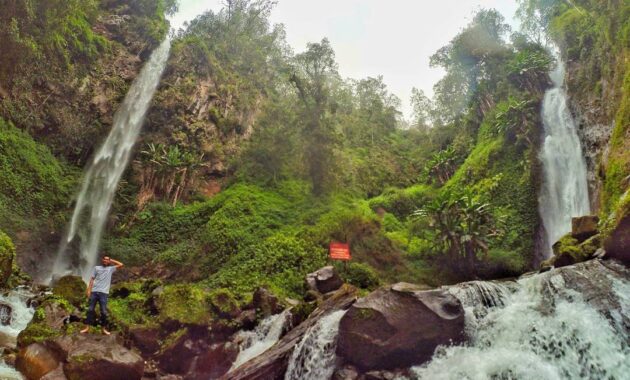 beberapa tempat wisata air terjun dengan pemandangan eksotis di sekitar kota batu jawa timur