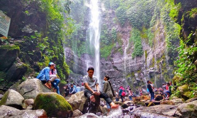 beberapa wisata air terjun yang terkenal dan paling populer di wilayah provinsi jawa tengah