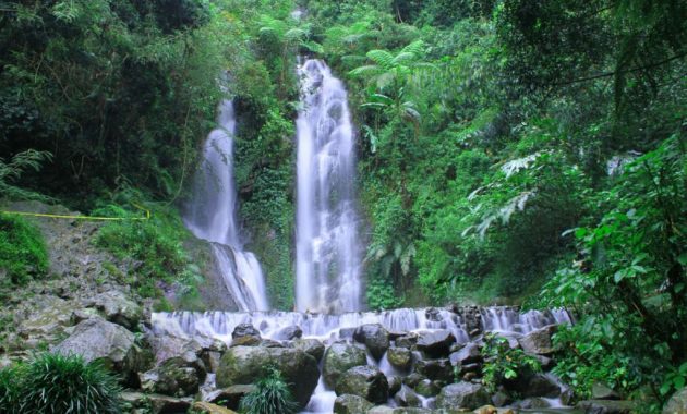 beberapa wisata air terjun yang terkenal dan paling populer di wilayah provinsi jawa tengah