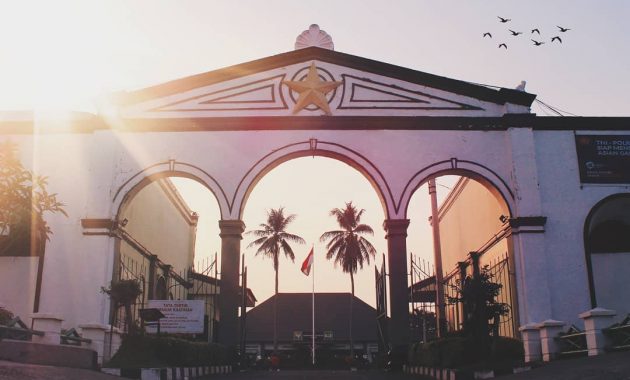benteng kuto besak