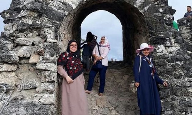 benteng otanaha, berwisata sambil belajar sejarah