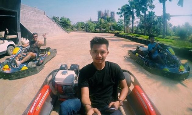 berapa harga tiket masuk jepara ocean park dan apa saja fasilitasnya?, Waterpark Terlengkap dan Terbesar di Jawa Tengah, Wahana di JOP, Fasilitas JOP, Harga Tiket Masuk dan Jam Buka , Cara Menuju Lokasi