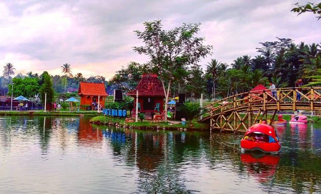 berapa harga tiket masuk kolam renang umbul bening sumbergondo glenmore banyuwangi?