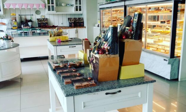 berburu cake dan chocolate lezat? dapur cokelat depok tempatnya, Daftar Harga Menu, Daftar Harga Minuman, Jalan Menuju Lokasi, Keunggulan Dapur Cokelat, Perayaan Momen Spesial