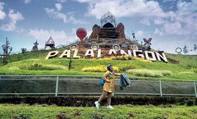 Berfoto di Kapal Titanic yang Terdampar, Bukit Palalangon Park
