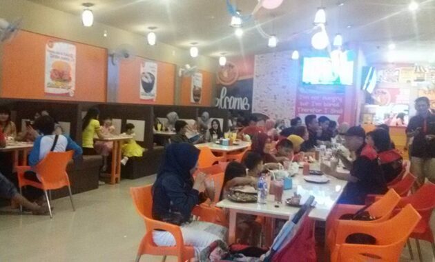 bosen ngafe di tempat mainstream? nih 6 referensi cafe unik daerah banjarmasin, wajib kalian kunjungi!