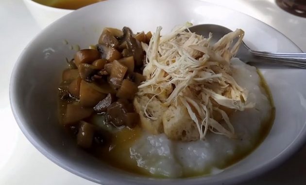 bubur ayam paling maknyus di semarang, jangan sampai kelewatan lho!