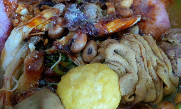 Bubur Ayam Paling Maknyus di Semarang, Jangan Sampai Kelewatan Lho!