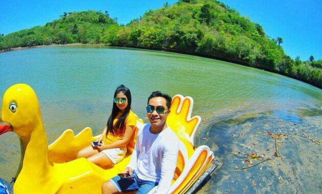 buka jam berapa lokasi wisata pantai ungapan di kabupaten malang dan harga tiket masuknya?, Dua Puluh Pantai, Rute Menuju Pantai , Pesona Keindahan , Harga Tiket Masuk , Fasilitas Yang Ada