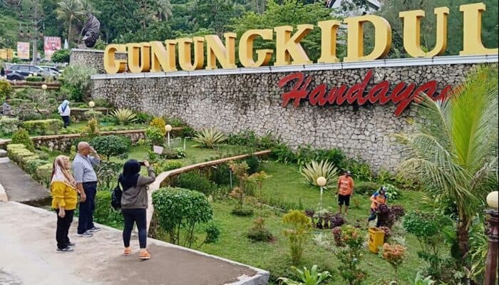 Bukit Bintang: Spot Paling Hits Menikmati Indahnya Malam Jogja!