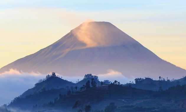 bukit skoter dieng, tempat wisata favorit, Potensi Luar Biasa, Lokasi Dimana, Rute Menuju Lokasi, Harga Tiket Masuk, Sunrise dan Sunset