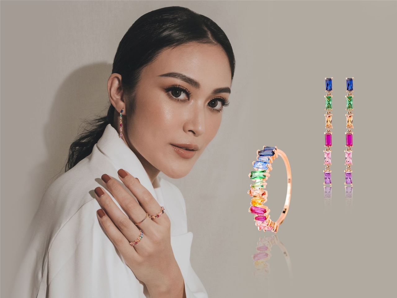 Bunga Tanjung, Pusat Perhiasan Emas & Berlian Modern, Trendsetter Emas Fashion dengan Model Baru Setiap Harinya