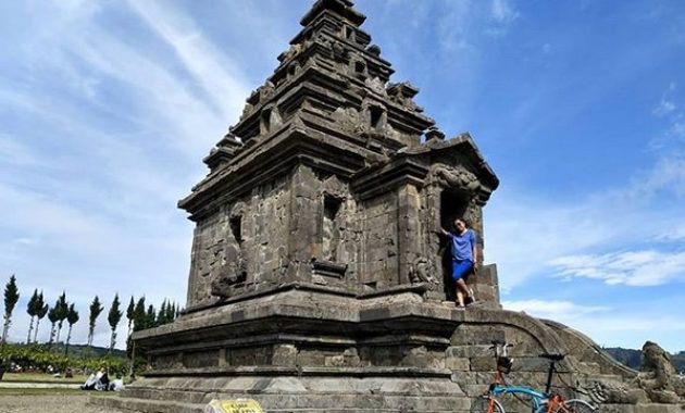 candi arjuna buka jam berapa?