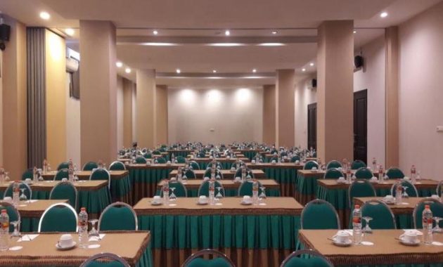 cari penginapan syariah? radho hotel malang tempatnya dengan harga mulai rp390.000 per malam, Alamat Lengkap, Review Singkat, Daftar Harga Kamar, Fasilitas Tersedia, Tempat Menarik Terdekat
